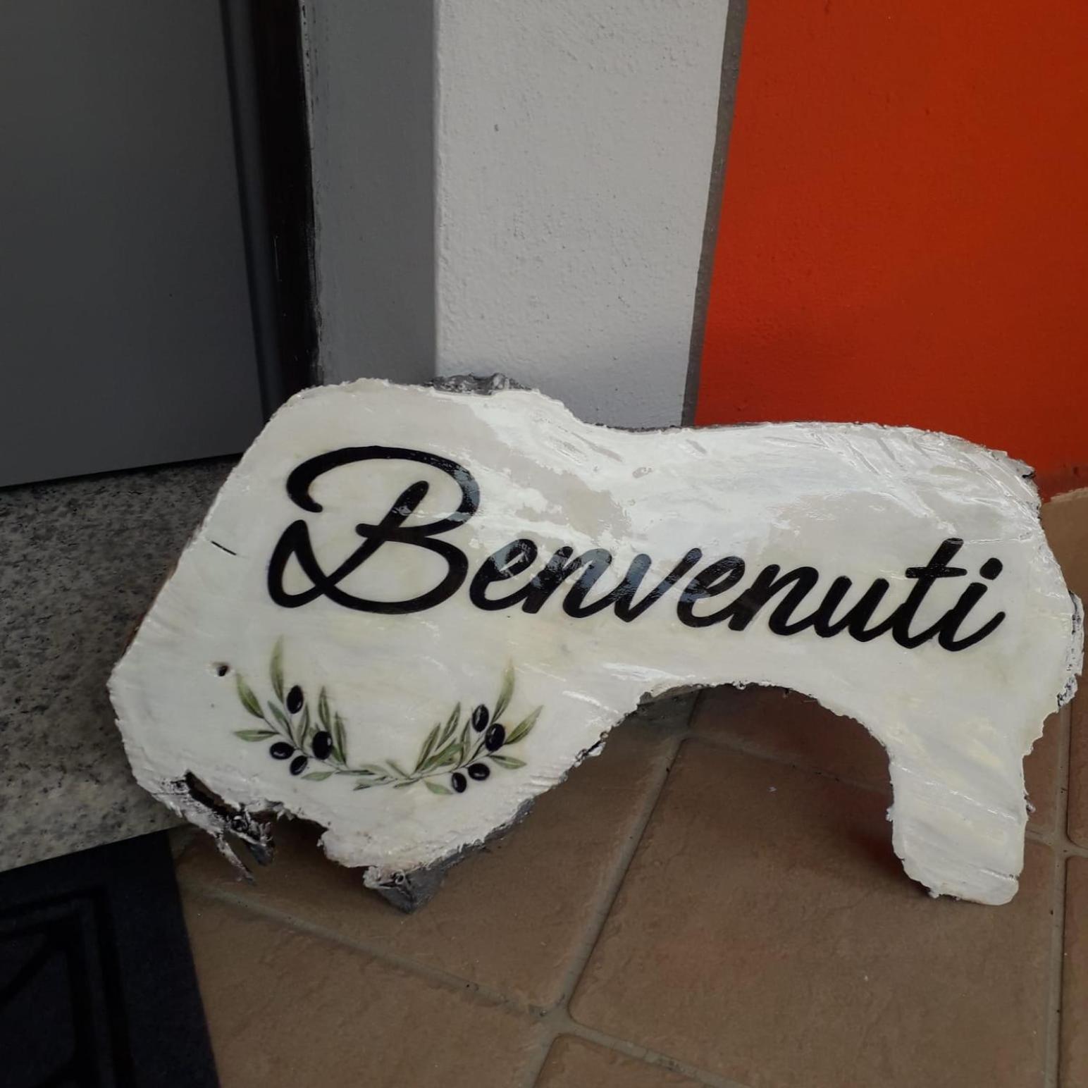 Beb Ulivo Acomodação com café da manhã Santa Giuletta Exterior foto